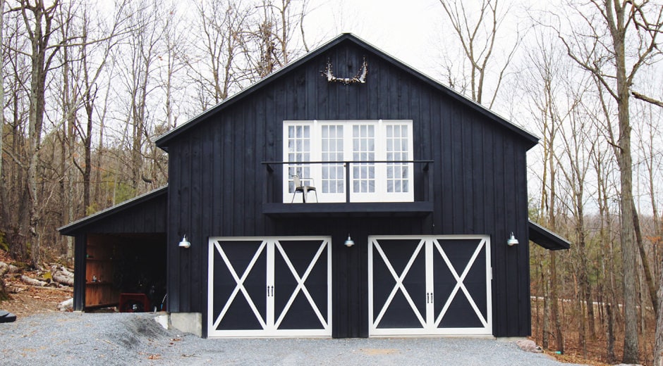 airbnb middlebury black barn cropped