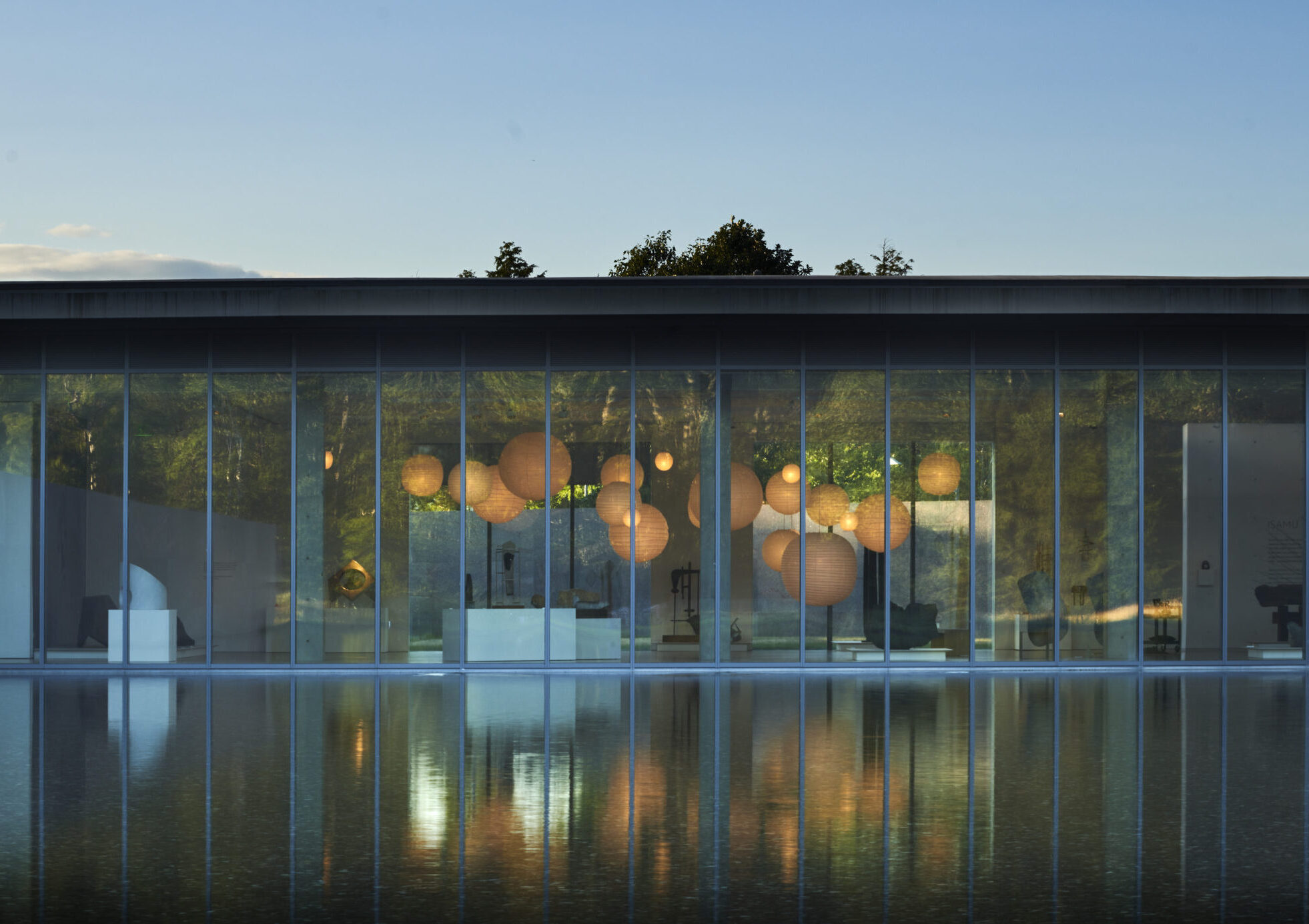 RS49743_Noguci reflecting pool_hpr
